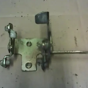 Akció NISSAN VANETTE CARGO Jobb tolóajtó zárszerkezet bontott alkatrész