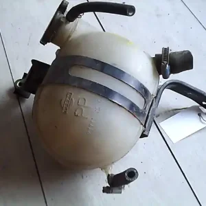 NISSAN VANETTE CARGO Kiegyenlítő tartály bontott alkatrész Azonnali szállítás