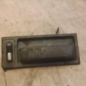 Árengedmény NISSAN VANETTE CARGO Tolóajtó belső kilincs jobb oldali bontott alkatrész