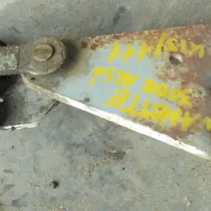 Végkiárusítás NISSAN VANETTE CARGO Tolóajtó oldalajtó görgő bontott alkatrész