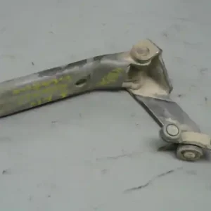 Prémium NISSAN VANETTE CARGO Tolóajtó oldalajtó görgőjobb középső bontott alkatrész