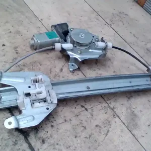 NISSAN X-TRAIL T30 2001.06.01-2007.02.28 Jobb hátsó ablakemelő szerkezet elektromos bontott alkatrész Legkelendőbb