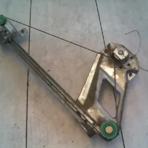 Akciós ár OPEL ASTRA F 91-94 Jobb hátsó ablakemelő szerkezetmechanikus bontott alkatrész