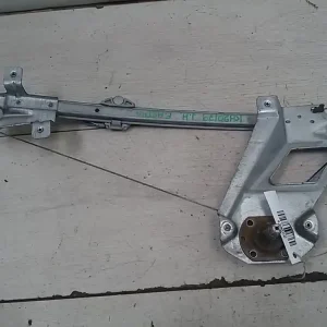 Vedd meg most OPEL ASTRA F 91-94 Jobb hátsó ablakemelő szerkezet mechanikus bowdenes mechanikus 5 ajtósbontott alkatrész