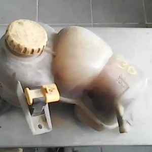 Alacsony ár OPEL ASTRA F 91-94 Kiegyenlítő tartály bontott alkatrész