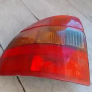Vedd meg online OPEL ASTRA F 94-02 Bal hátsó lámpa 4 ajtós bontott alkatrész