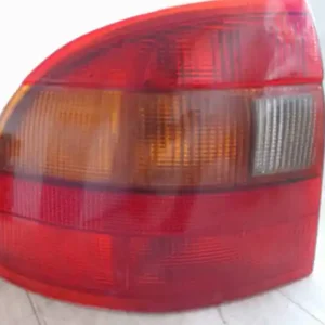 Alacsony ár OPEL ASTRA F 94-02 Jobb hátsó lámpa 4 ajtós bontott alkatrész