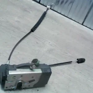 Végkiárusítás OPEL ASTRA G 97-04 Bal első ajtó zárszerkezet központi záras bontott alkatrész