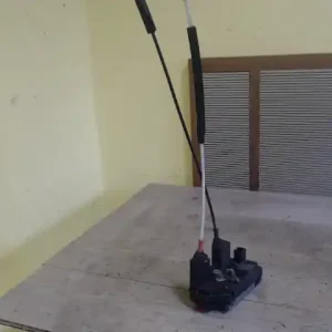 Azonnal elérhető OPEL ASTRA G 97-04 Bal hátsó ajtó zárszerkezet központi záras 4 ajtós bontott alkatrész