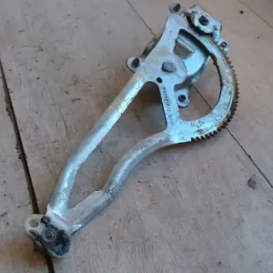 Árengedmény OPEL ASTRA G 97-04 Jobb hátsó ablakemelő szerkezet mechanikus 5 ajtós bontott alkatrész