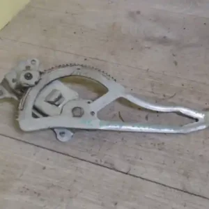 Ajánlat OPEL ASTRA G 97-04 Jobb hátsó ablakemelő szerkezet mechanikus 5 ajtós bontott alkatrész