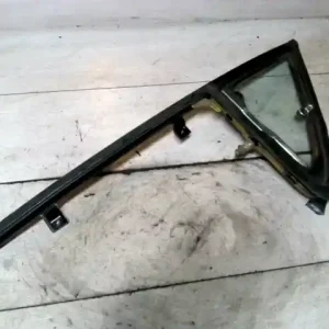 Akció OPEL CAMPO 92-97 Jobb első fixüveg ajtóban bontott alkatrész