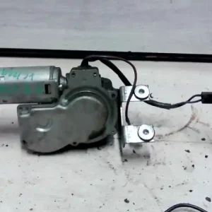 Végkiárusítás OPEL CORSA B 93-00 Ablaktörlő motor hátsó 5 ajtós 2 vezetékes bontott alkatrész