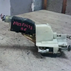 Szuper ajánlat OPEL CORSA B 93-00 Bal első ajtó zárszerkezet központi záras bontott alkatrész