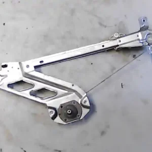 Akciós ár OPEL CORSA B 93-00 Bal hátsó ablakemelő szerkezet mechanikus5 ajtós bontott alkatrész