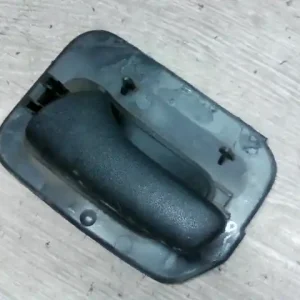 Végkiárusítás OPEL CORSA B 93-00 Bal hátsó belső kilincs 5 ajtós bontott alkatrész