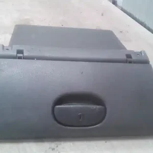 Alacsony ár OPEL CORSA B COMBO 93-00Kesztyűtartó bontott alkatrész