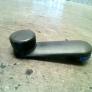 Árengedmény OPEL CORSA C 00-06 Ablak tekerő kar 3 ajtós bontott alkatrész