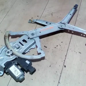 Azonnal elérhető OPEL CORSA C 00-06 Bal első ablakemelő szerkezet elektromos 5 ajtós bontott alkatrész