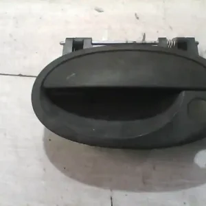 Árengedmény OPEL CORSA C 00-06 Bal első külső kilincs bontott alkatrész