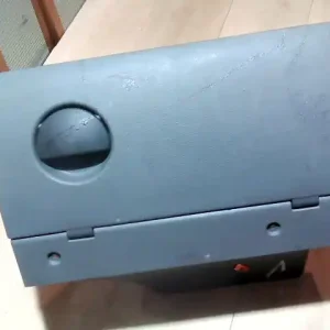 Végkiárusítás OPEL CORSA C 00-06 Kesztyűtartó bontott alkatrész