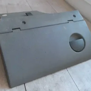 Akciós ár OPEL CORSA C 00-06 Kesztyűtartó bontott alkatrész