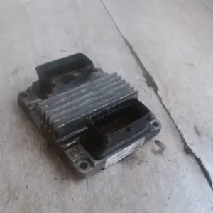 Azonnal elérhető OPEL CORSA C 00-06 Motorvezérlő egység ecu pcm modul 1.2i bontott alkatrész