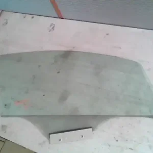 Azonnal elérhető OPEL CORSA D 06-11 Jobb első ajtóüveg bontott alkatrész