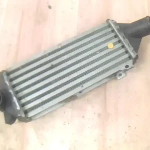Árengedmény OPEL KADETT E Intercooler hűtő 1.7tdbontott alkatrész