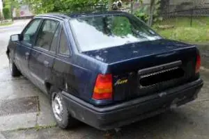 Utolsó esély OPEL KADETT E Jobb hátsó lámpa bontott alkatrész