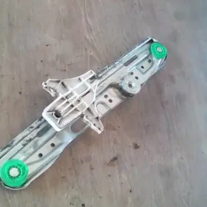 Szuper akció OPEL Signum 2002.09.01-2005.08.31 Bal hátsó ablakemelő szerkezet elektromos bontott alkatrész