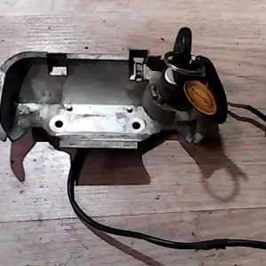 Azonnal elérhető OPEL TIGRA Jobb első ajtó dugózár bontott alkatrész