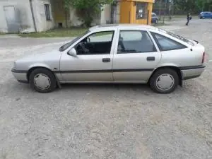 Utolsó esély OPEL VECTRA A 88-96 Bal első ajtóüveg bontott alkatrész