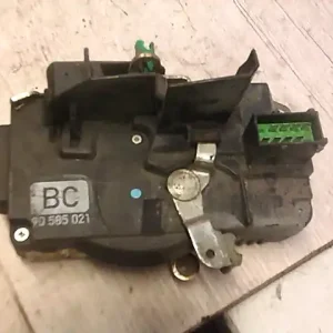 Vedd meg online OPEL VECTRA B 96-99 Bal első ajtó zárszerkezet központi záras bontott alkatrész