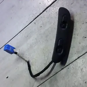 Szuper akció OPEL VECTRA B 96-99 Jobb első ablakemelő kapcsoló bontott alkatrész