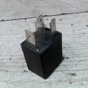 Azonnal elérhető FIAT SEICENTO 98- Relé bontott alkatrész