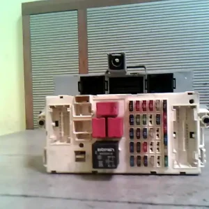 Szezonális akció FIAT STILO 01.09-06.12 Biztosítéktábla bcm bsi bsm sam gem modul utastér bontott alkatrész