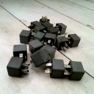 Vedd meg online FIAT TIPO 89- Relé bontott alkatrész