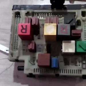 Árcsökkenés FORD ESCORT 95- Biztosítéktábla bcm bsi bsm sam gem modul utastér bontott alkatrész