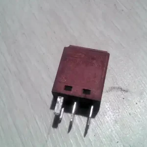 Exkluzív ajánlat FORD ESCORT 95- Relé bontott alkatrész