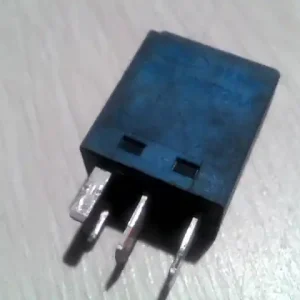 Vedd meg online FORD ESCORT 95- Relé bontott alkatrész