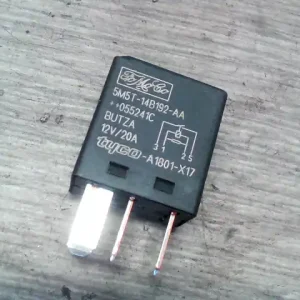 Szezonális akció FORD FIESTA 05-08 VAN Relé bontott alkatrész