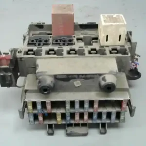 Utolsó esély FORD FIESTA 96-99 Biztosítéktábla bcm bsi bsm sam gem modulbontott alkatrész