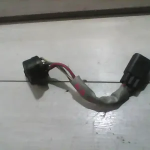 Alacsony ár FORD KA 96-09 Gyújtáskapcsoló betét elektromosbontott alkatrész