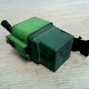 Azonnal elérhető FORD KA 96-09 Relé bontott alkatrész