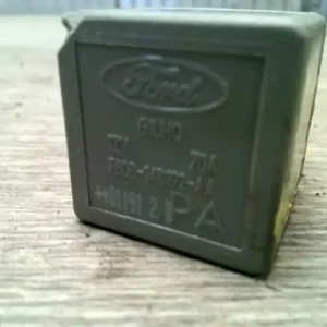 Expressz szállítás FORD MONDEO 01-07 Relé bontott alkatrész