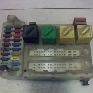 Azonnali szállítás FORD MONDEO 96-00 Biztosítéktábla bcm bsi bsm sam gem modul utastér utastér 1.8tdbontott alkatrész