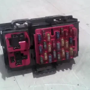 Rendeld meg most FORD TRANSIT 99-06 Biztosítéktábla bcm bsi bsm sam gem modul2.0d bontott alkatrész