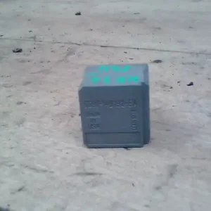 Expressz szállítás FORD TRANSIT 99-06 Relé bontott alkatrész