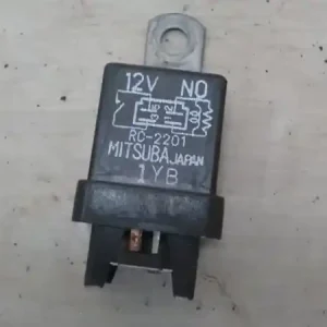 Különleges ajánlat HONDA CIVIC 92-96 Relé bontott alkatrész